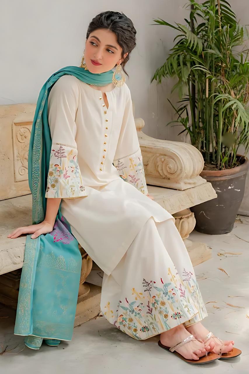White Lawn Suit  Digital Printed  Dupatta