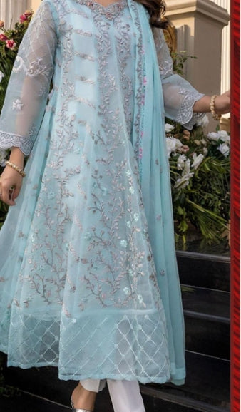 Mohagni Banadora Lawn