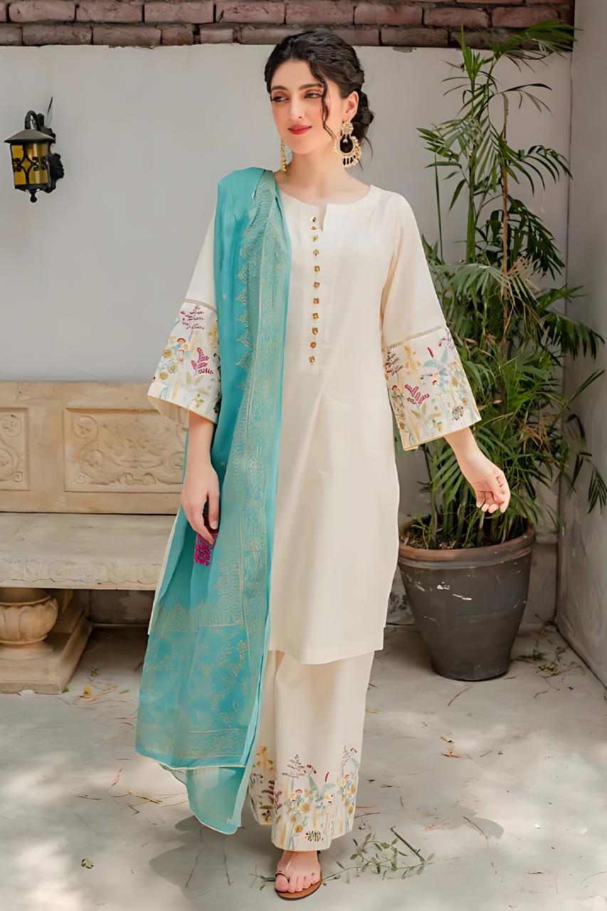 White Lawn Suit  Digital Printed  Dupatta