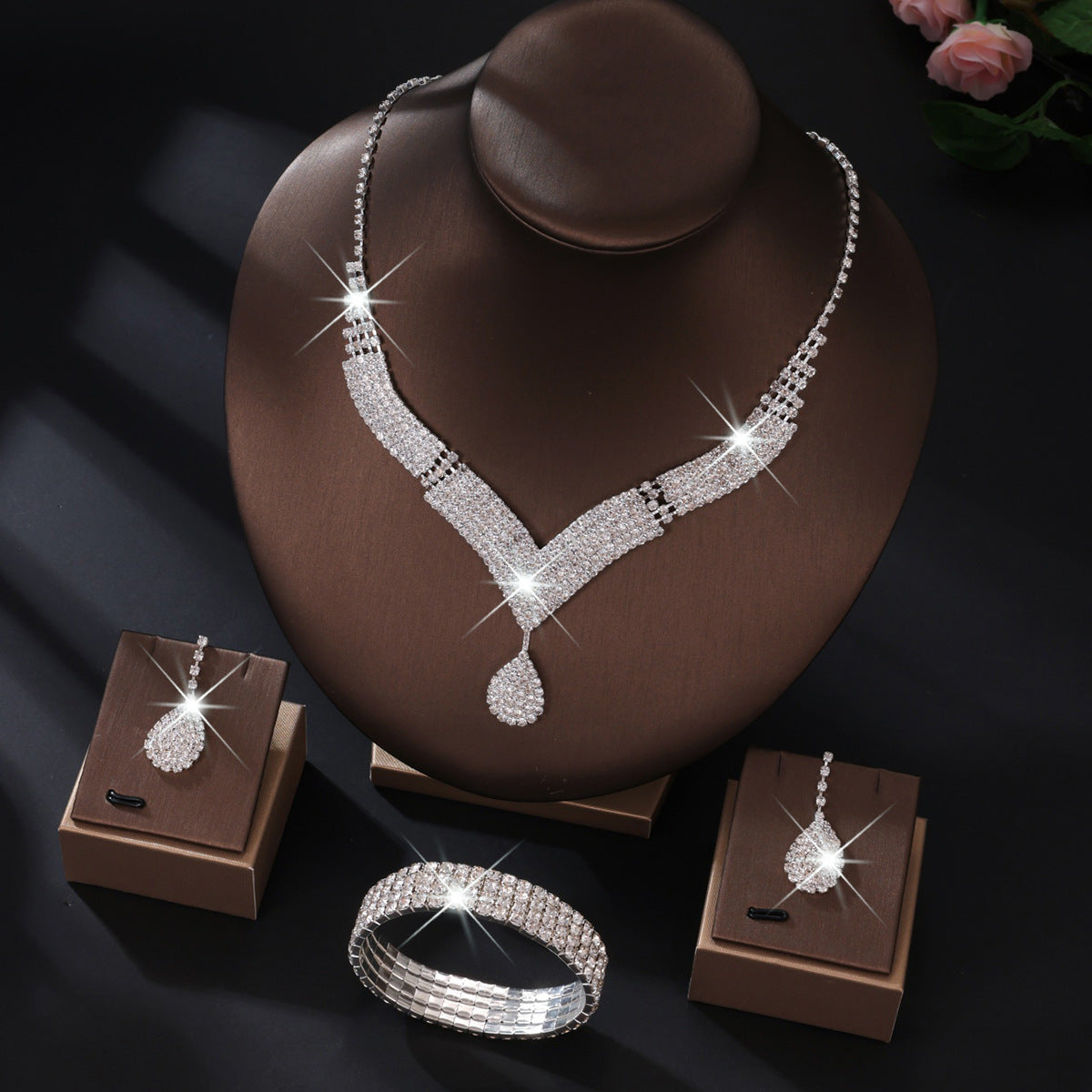 Branded Bridal Jewelry Set With Teardrop Stones