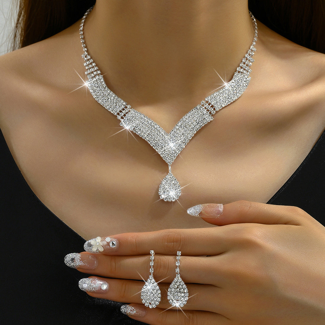 Branded Bridal Jewelry Set With Teardrop Stones