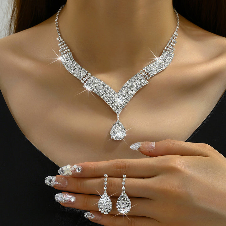 Branded Bridal Jewelry Set With Teardrop Stones